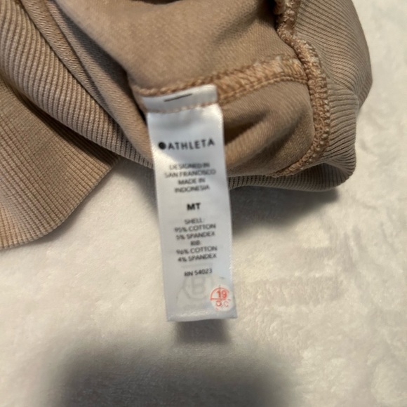 Athleta tan color jacket with front zipper size Medium tall - Picture 7 of 8